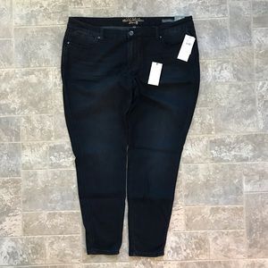 Size 22w Plus Melissa McCarthy’s Dark Blue Jeans